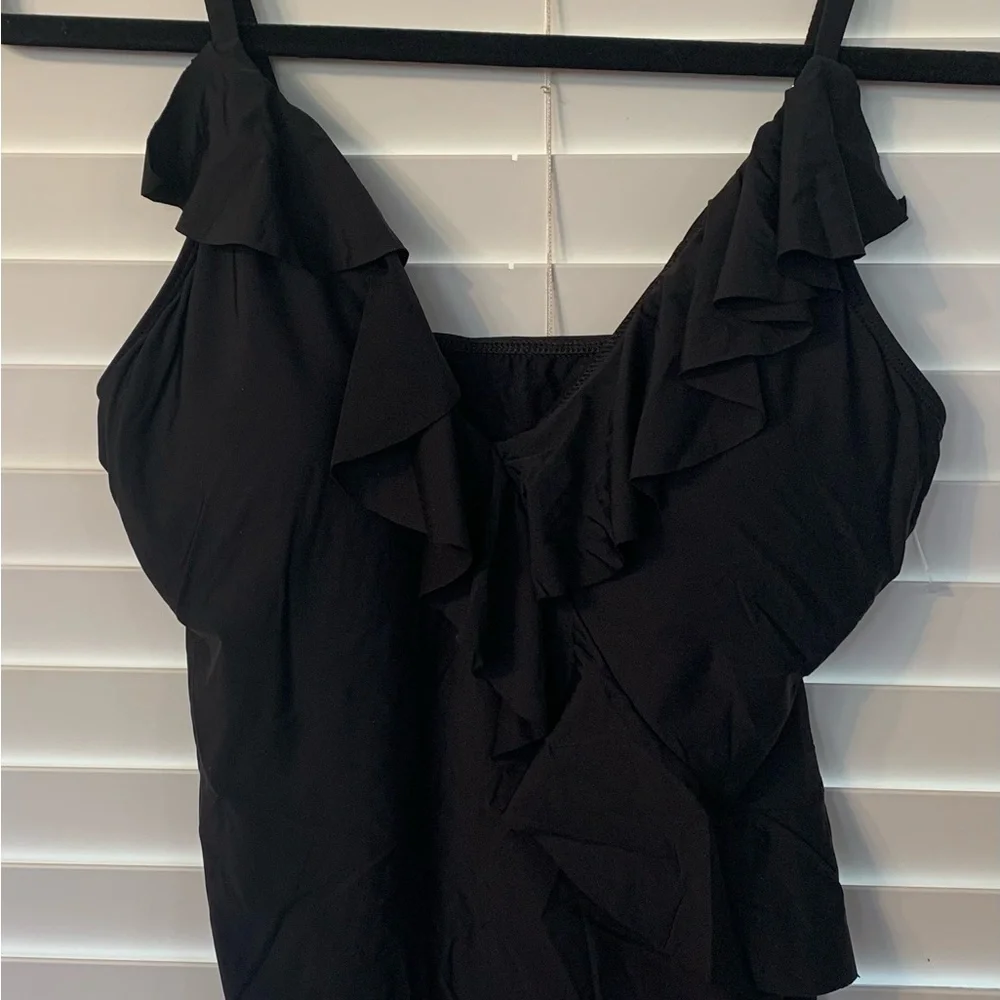 NWOT Athena Tankini Top with Ruffles Black Color Sz‎ 6